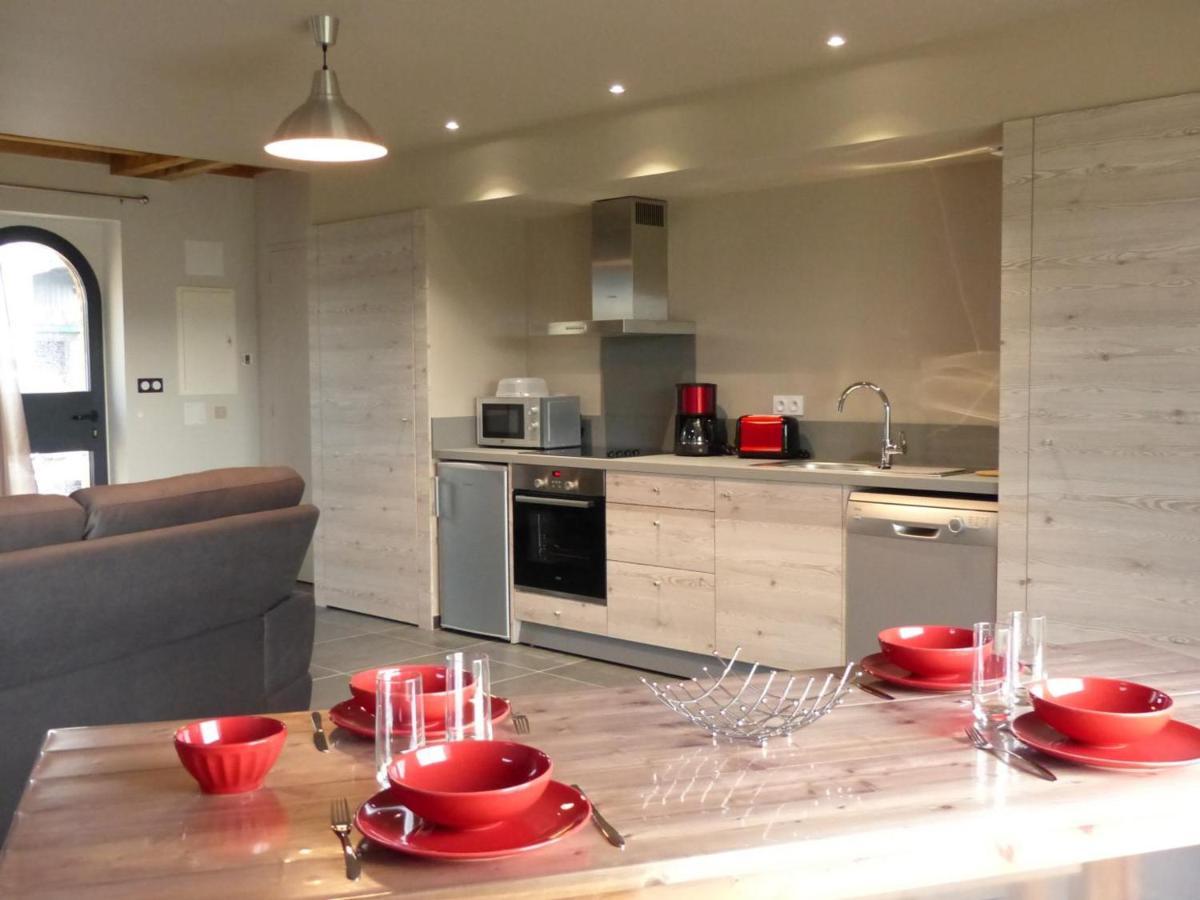 Gite Renove Avec Terrasse, Poele A Bois Et Wifi A Chapeau - Fr-1-489-79 Buitenkant foto