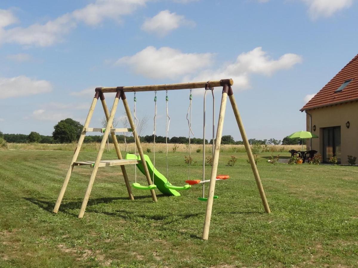 Gite Renove Avec Terrasse, Poele A Bois Et Wifi A Chapeau - Fr-1-489-79 Buitenkant foto
