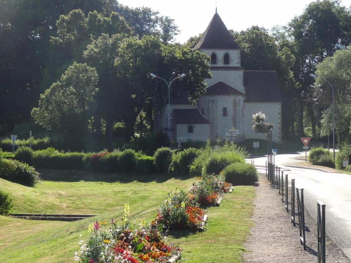 Gite Renove Avec Terrasse, Poele A Bois Et Wifi A Chapeau - Fr-1-489-79 Buitenkant foto